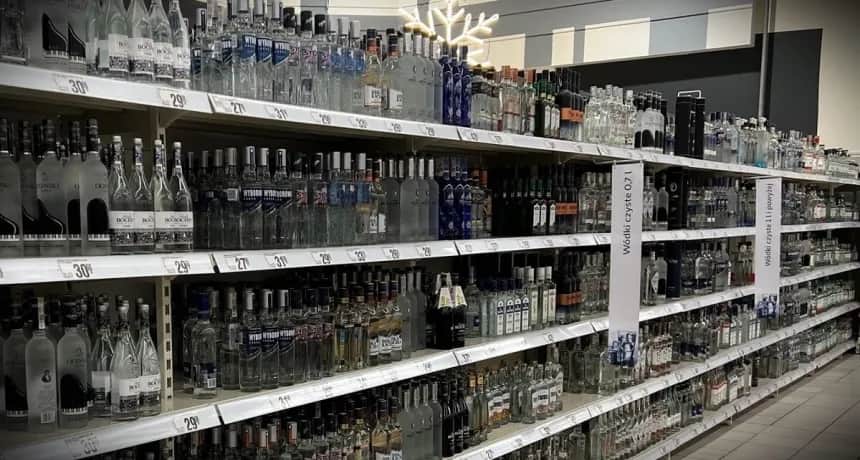 Jaka wódka z ziemniaków jest najlepsza? Porównanie i rekomendacje