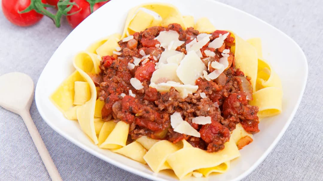 Jak zrobić dobre spaghetti - prosty przepis na idealne danie włoskie